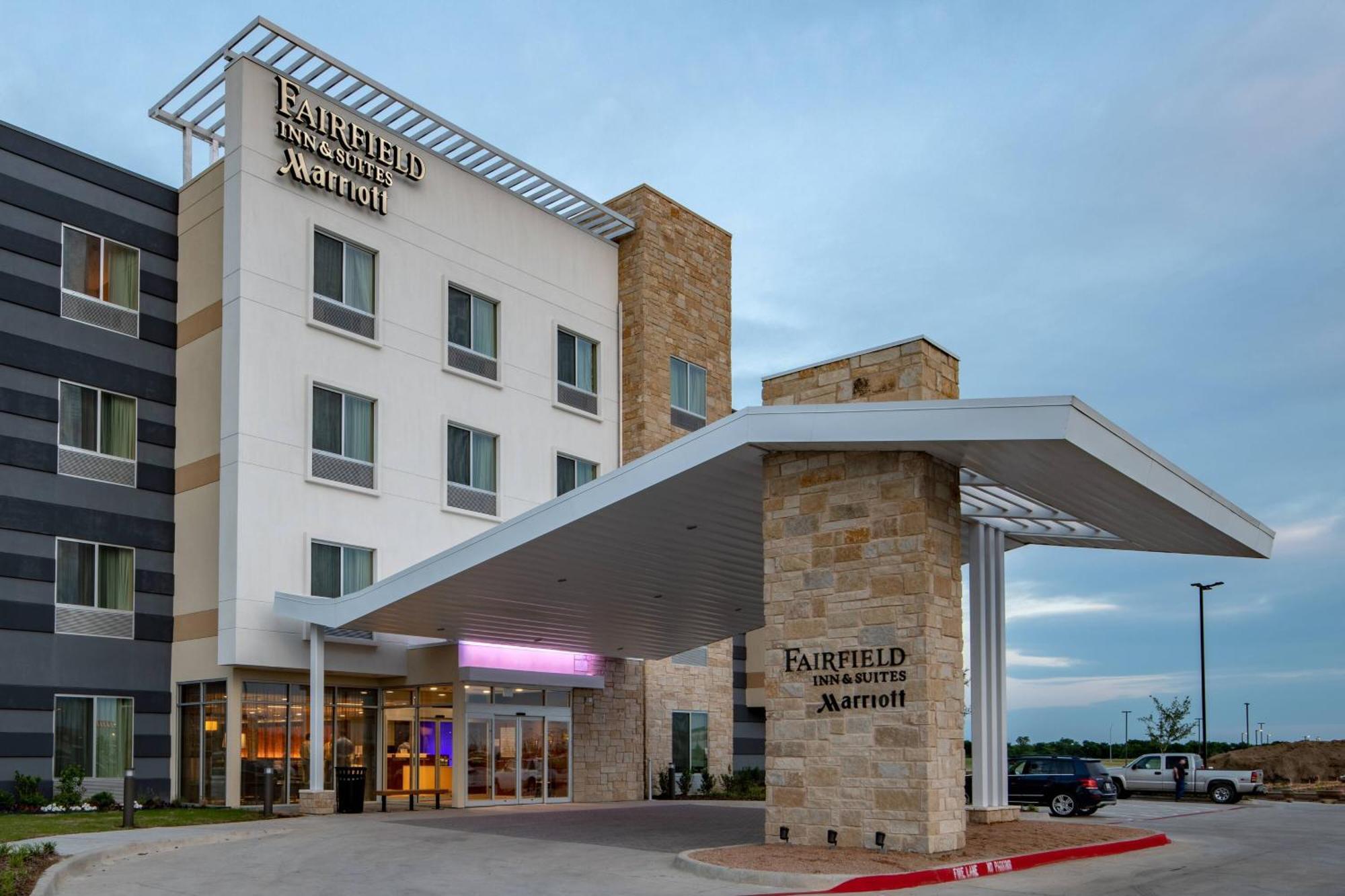 Fairfield Inn & Suites By Marriott Теръл Екстериор снимка